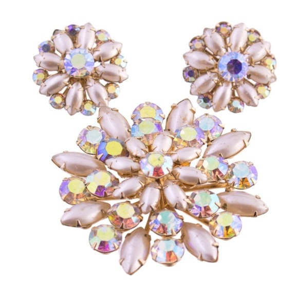Coro Faux Pearl and Aurora Borealis Rhinestone Set - Picture 1 of 4